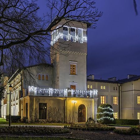 Palac Klanino Exteriör bild